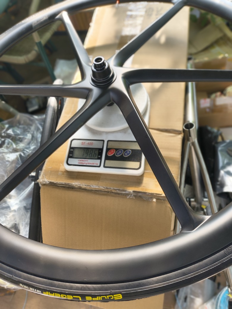 再來組鈦合金公路車