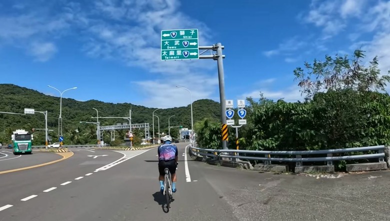 說走就走的浪漫：騎公路車去台東追國慶煙火！