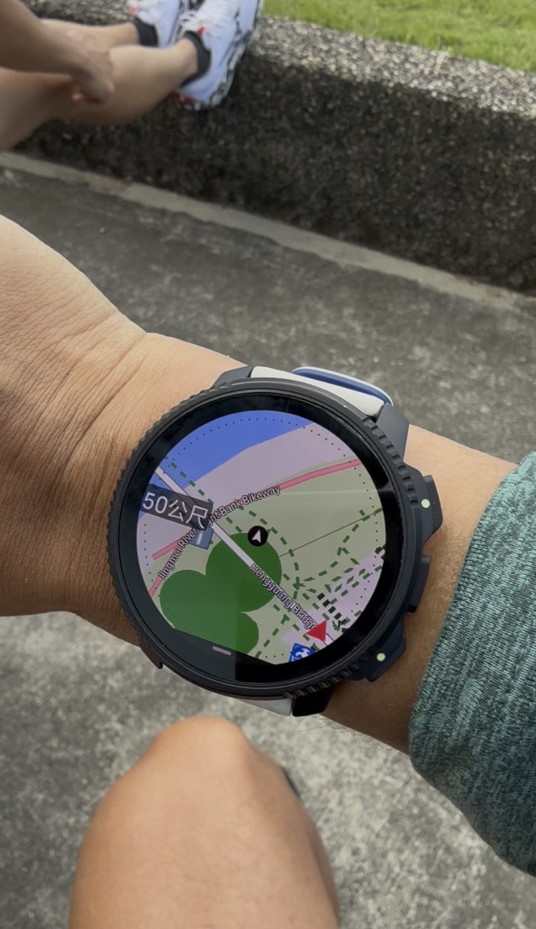 Suunto Vertical 2 越野跑 30 天實測:從賽前讀懂路線,到掌握每天的訓練節奏