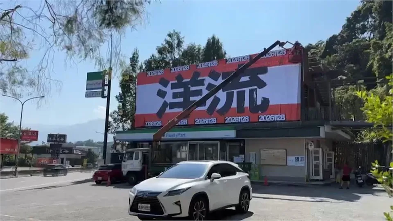 展現各種醜❤️沈伯洋「我不帥，台北要帥」❤️打中上萬網友：蔣萬安輸了❤️"講寶"一直標榜自己很帥，真的輸了。跟沈伯洋比，瞬間把蔣萬安的優勢壓成負面，真的太厲害了