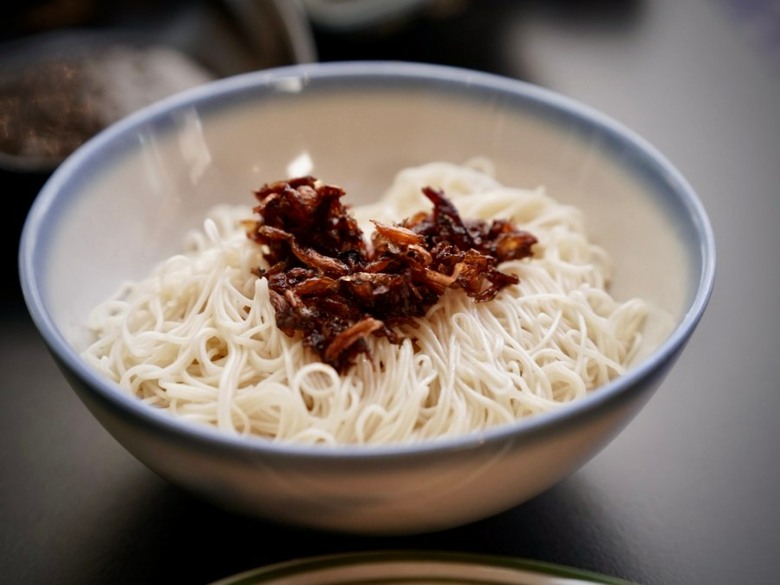 【食記】台中鵝肉推薦|溫體現切鵝肉、煙燻鵝、酥炸土魠魚..