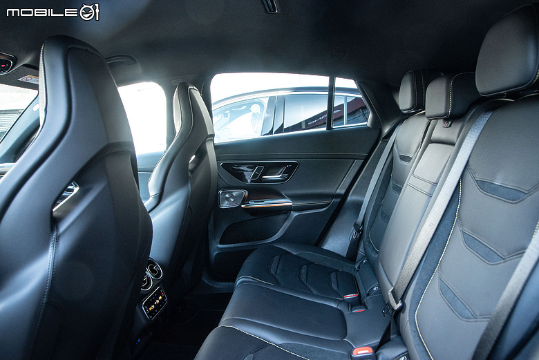 Mercedes-AMG GLC 53 4MATIC+ Coupe 德國試駕|六缸上陣,加速與聲浪更對味!