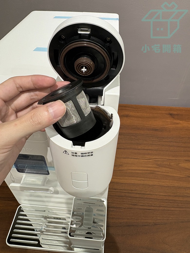 點我看大圖 【小宅開箱】廚房終於不用再塞滿!瞬熱+真製冰+雙模咖啡「水多會 YiMi 宜米 YC-2」實測
