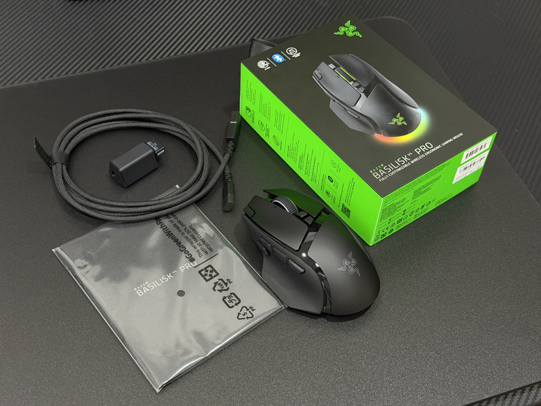 點我看大圖 【開箱|心得】新一代巴塞利斯蛇人體工學電競滑鼠|Razer Basilisk V4 HyperSpeed & Pro