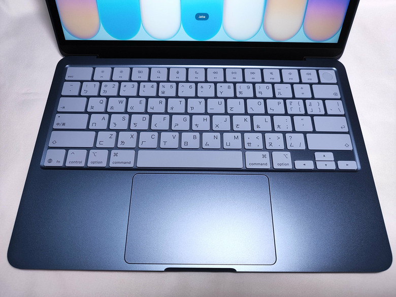 點我看大圖 淺談市場破壞者: MacBook Neo開箱碎念