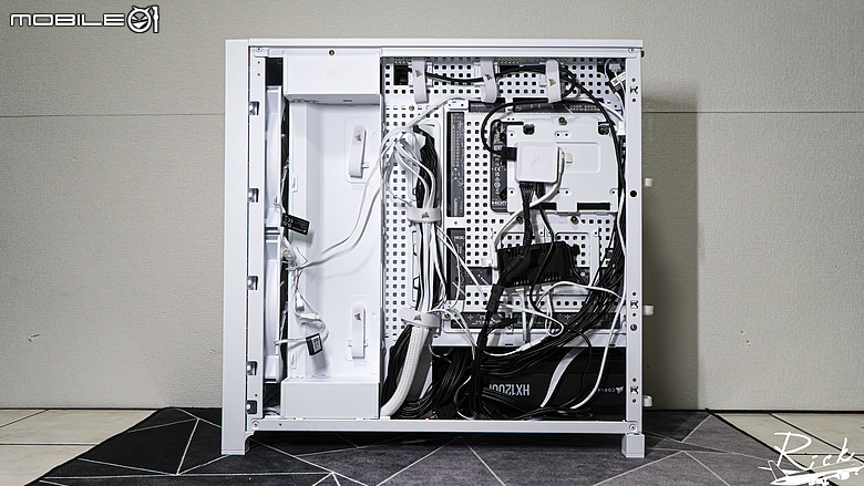 【開箱】擁有全塔能力的木紋機殼 | CORSAIR FRAME 5000D WOOD RS WHITE