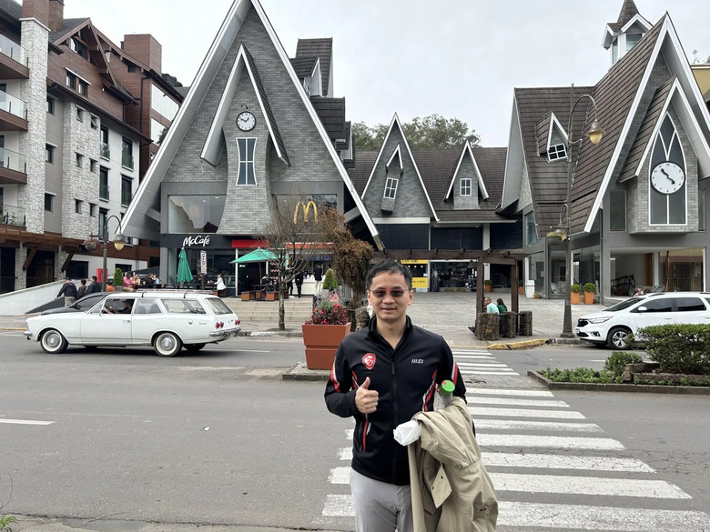 Gramado 一日散步：Mini Mundo、黑湖天鵝船與 Hard Rock 夜晚