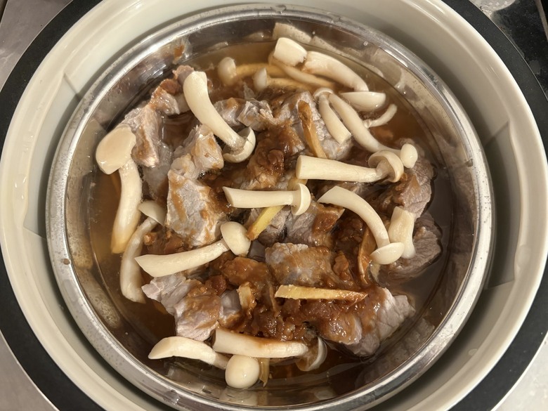 終極懶人料理-豆醬蒸豬肩肉