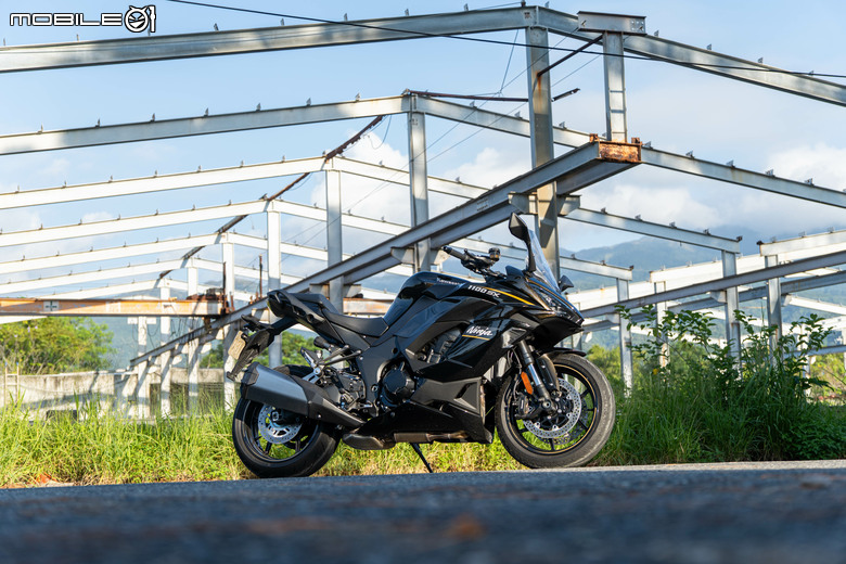 KAWASAKI NINJA 1100 SX 試駕｜承忍道滿熱血，馭長途見從容