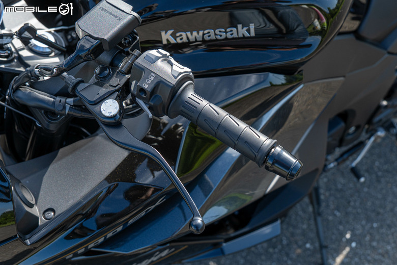 KAWASAKI NINJA 1100 SX 試駕｜承忍道滿熱血，馭長途見從容