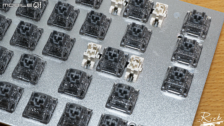 【開箱】更加完美的櫻桃磁軸 | CHERRY XTRFY K5 PRO TMR V2 RGB WHITE