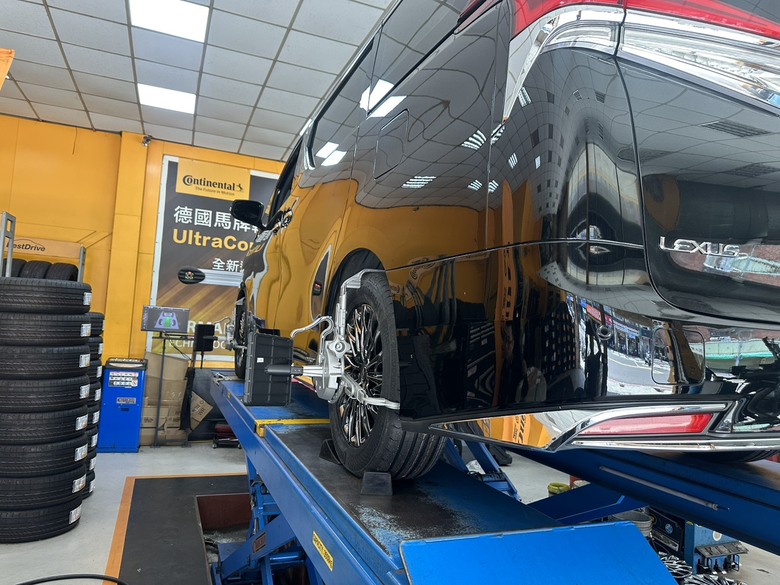 LM車主都能忍受原廠胎的胎噪嗎？