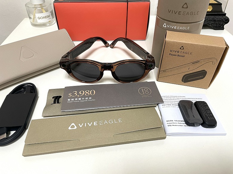 【心得】 圓框茶色款 HTC VIVE Eagle入手開箱