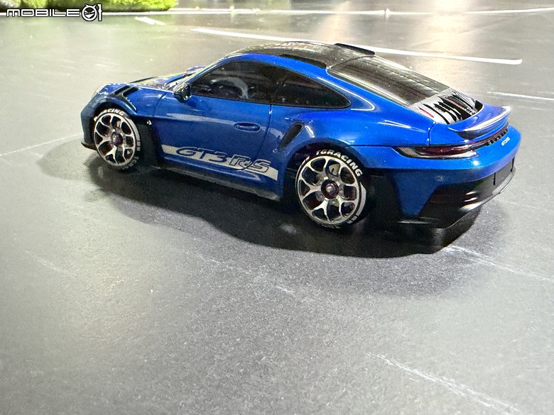點我看大圖 【遙控模型】Porsche 911 GT3 RS -- TG Ultra 2.0紫色 TG系列的顛峰之作