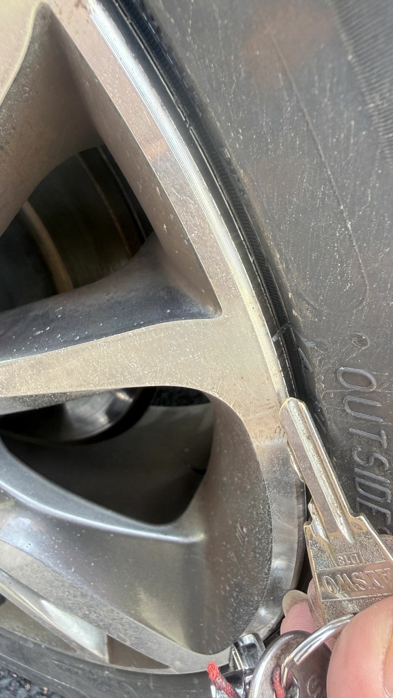 米其林 P5 205/55/16 安裝問題