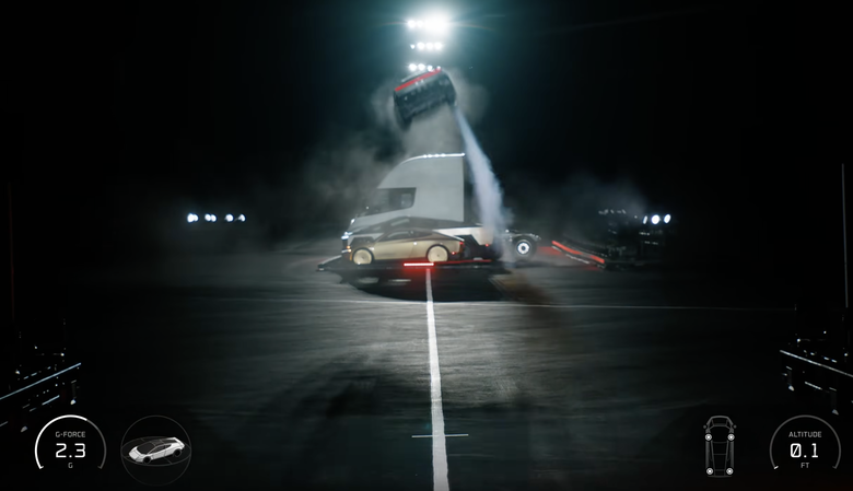 比0~60英里加速0.81秒還要更狂！Tesla Roadster 飛起來給大家看！