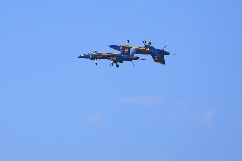 點我看大圖 SF Fleet Week 2026 Air Show (Canon EOS R6mk2 + EF100-400mm f/4.5-5.6 L2)