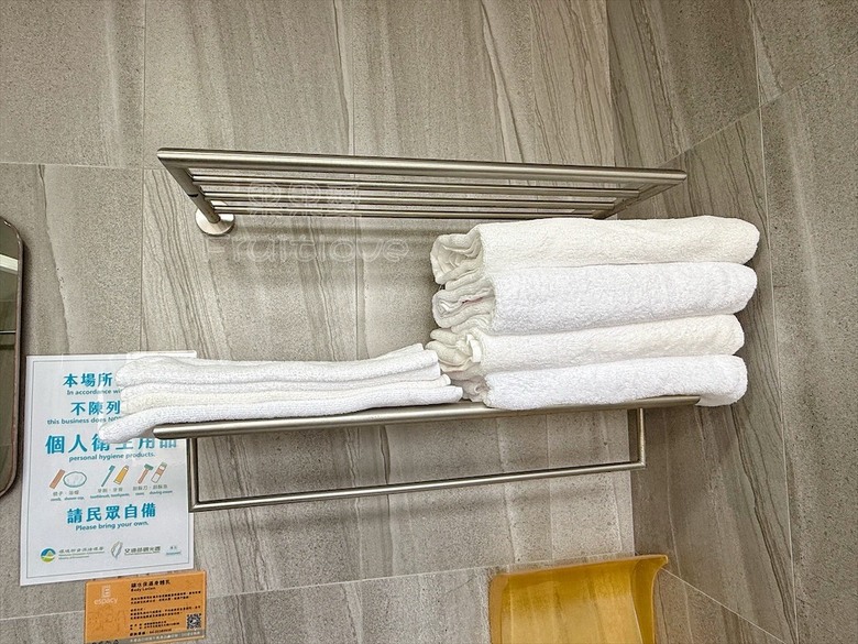 彰化住宿開箱 | 5分鐘到鹿港市區，鬧中取靜、免費停車、房間寬敞舒適，國旅補助合法民宿
