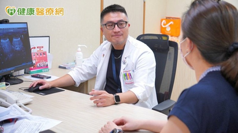 93歲阿嬤肝硬化合併末期腎臟病醫師談腹膜透析與居家照護