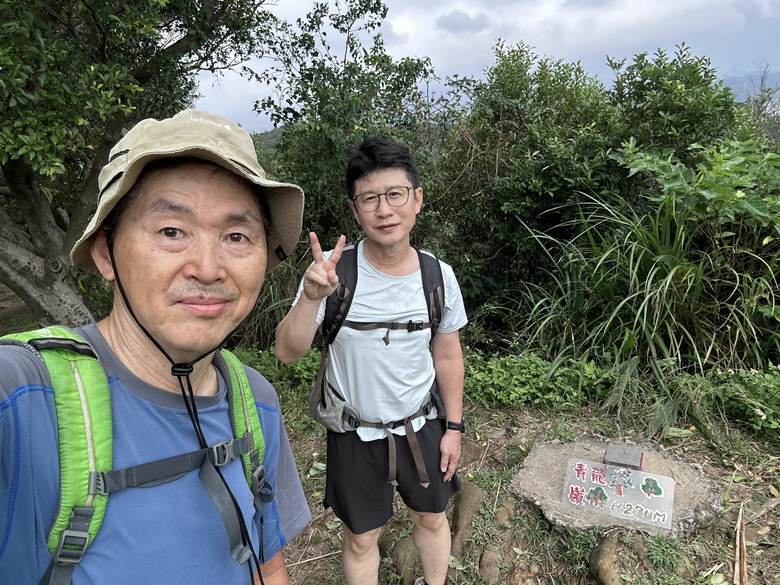 迴鶯鶯迴走三回,大棟山連稜屬台北天際線第八段大部分,十餘年來山遊記