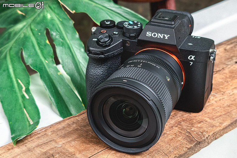 Sigma 20-60mm F2.8-4 DG Contemporary 評測報告 | 375g 超輕量、0.43x 近拍也能打！