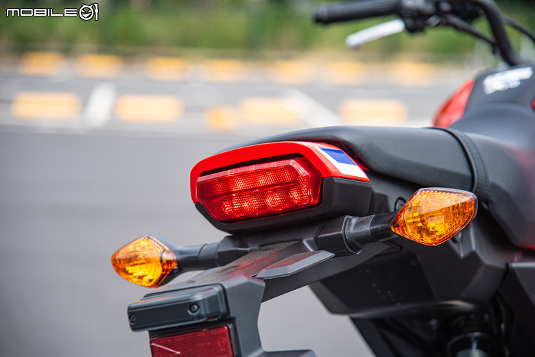 HONDA MSX GROM試駕｜歷久彌新依然帥得迷你