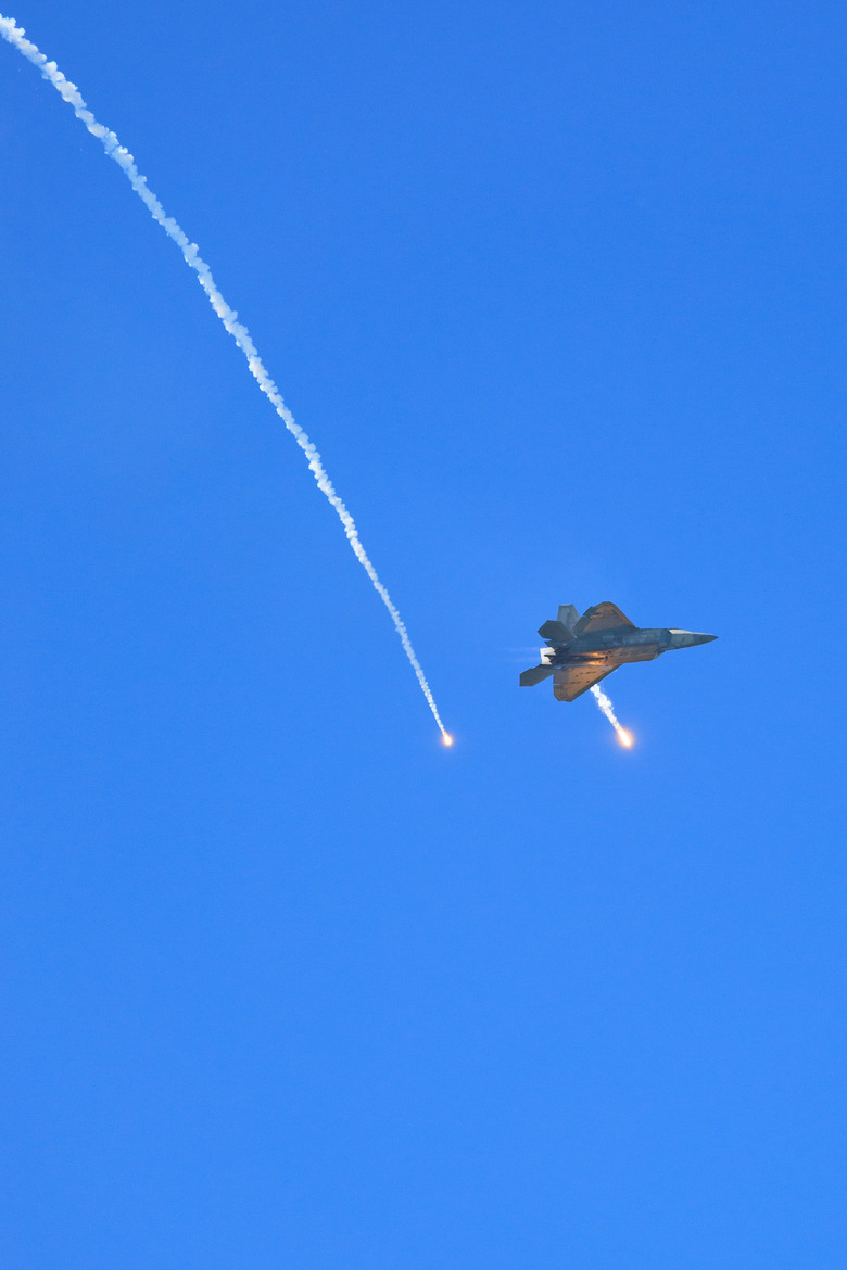 點我看大圖 SF Fleet Week 2026 Air Show (Canon EOS R6mk2 + EF100-400mm f/4.5-5.6 L2)