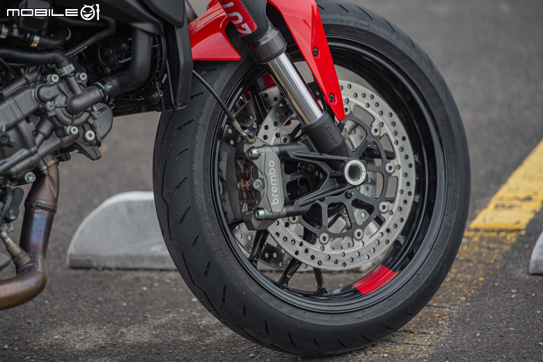 DUCATI Monster 試駕報告｜鮮明區隔車系差異，一台擁抱新手的DUCATI