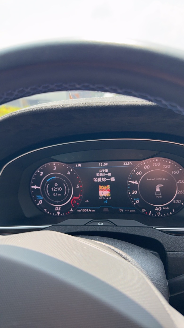 福斯原廠數位儀表也能顯示 Google Maps?MIB2.5/MIB3 CarPlay同步、專輯封面與HUD實測整理