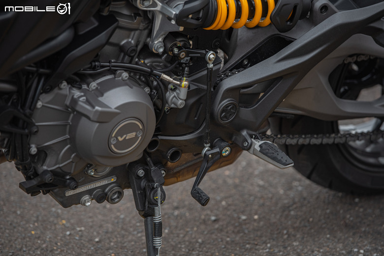 DUCATI Monster 試駕報告｜鮮明區隔車系差異，一台擁抱新手的DUCATI