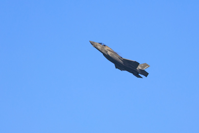 點我看大圖 SF Fleet Week 2026 Air Show (Canon EOS R6mk2 + EF100-400mm f/4.5-5.6 L2)