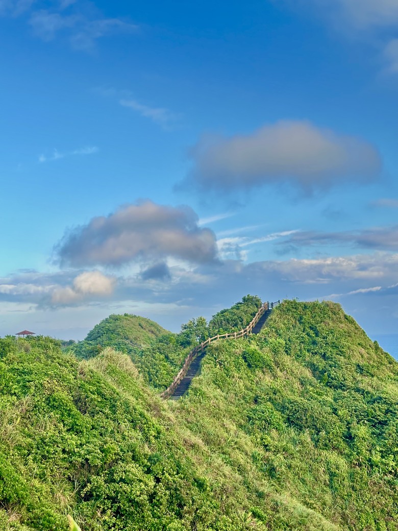 台版小萬里長城吧！鼻頭角登山步道