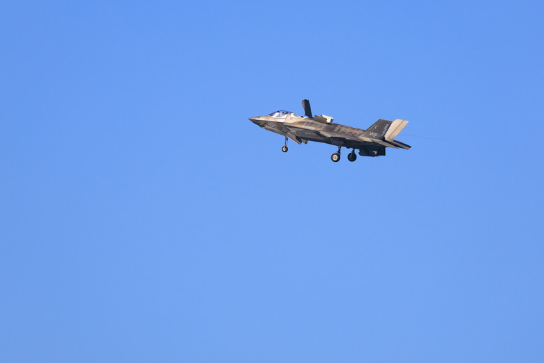 點我看大圖 SF Fleet Week 2026 Air Show (Canon EOS R6mk2 + EF100-400mm f/4.5-5.6 L2)