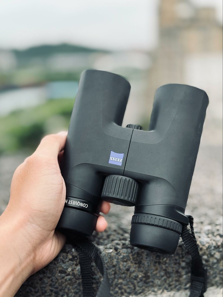 不拍照也講究畫質：Conquest HDX 10x42 使用心得