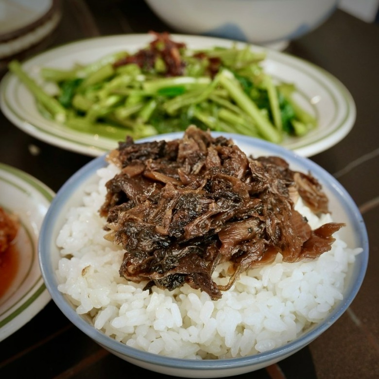 【食記】台中鵝肉推薦|溫體現切鵝肉、煙燻鵝、酥炸土魠魚..