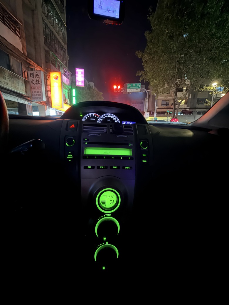 人生第一部車- Yaris開箱