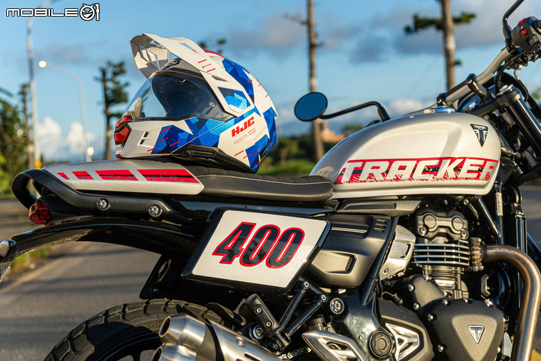 點我看大圖 Triumph Tracker 400 試駕|賽事基因入都會,滑胎英姿傲群雄