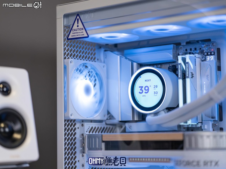 遲來的背插主機板體驗!技嘉 X870 AORUS STEALTH ICE