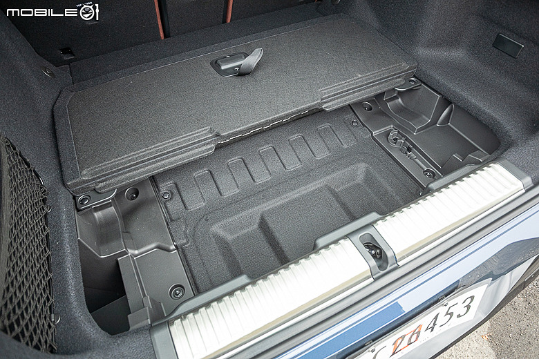 BMW iX3 50 xDrive M Sport 試駕|動態與科技大躍進,品牌新世代電車的關鍵起點!