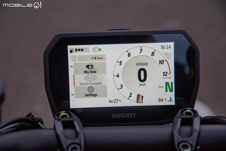 DUCATI Monster 試駕報告｜鮮明區隔車系差異，一台擁抱新手的DUCATI