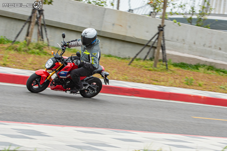 HONDA MSX GROM試駕｜歷久彌新依然帥得迷你