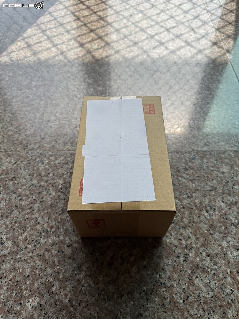 iPhone18ProMax預購到貨開箱+機械式可調光圈測試[XD]