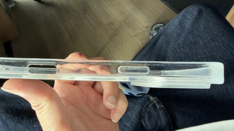 犀牛盾 iPhone 18 pro max clear x 手機刮花了