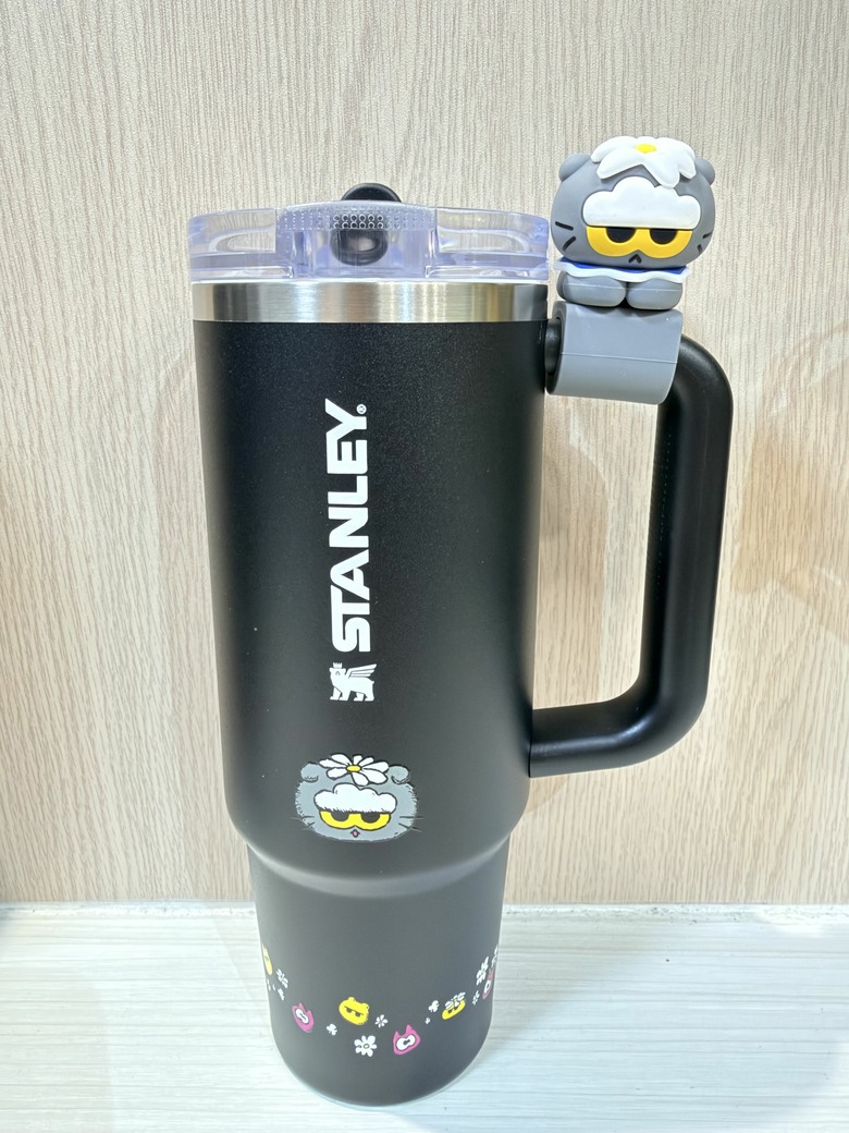 【開箱】Stanley × ZO&FRIENDS 聯名保溫杯！厭世 ZOA 也太可愛了吧！
