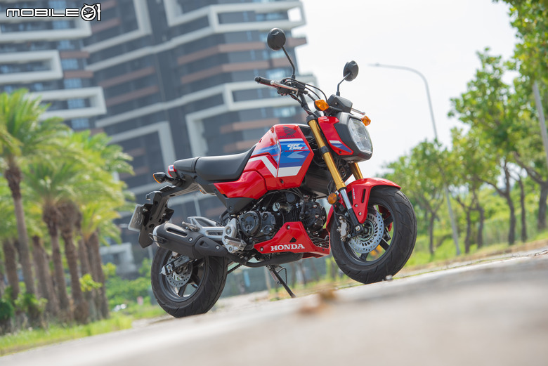 HONDA MSX GROM試駕｜歷久彌新依然帥得迷你