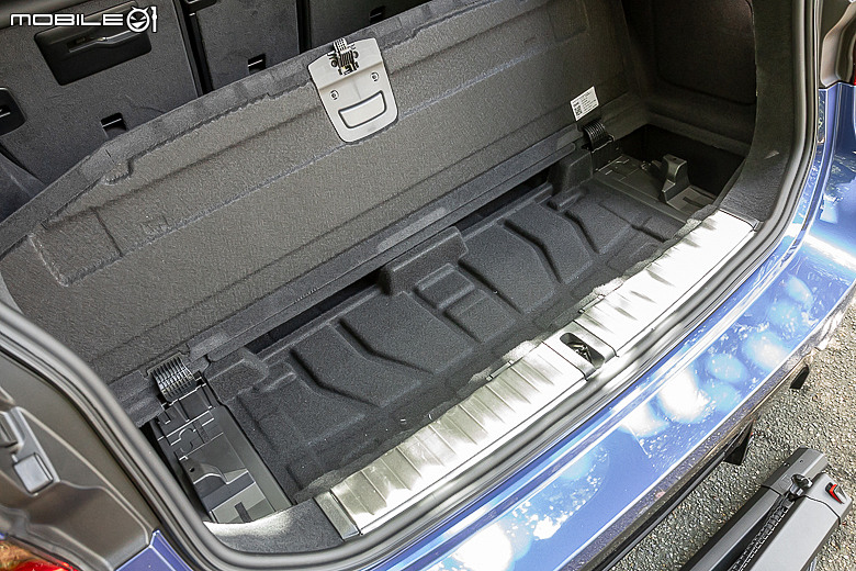 BMW 318i Touring M Sport 試駕|帥勁跑格、價格OK!