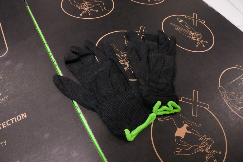 RAZER 雷蛇 Iskur V2 X EVA-02 Edition 開箱 - 當信仰遇到信仰