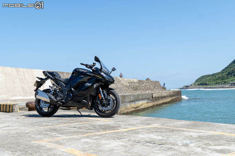 KAWASAKI NINJA 1100 SX 試駕｜承忍道滿熱血，馭長途見從容