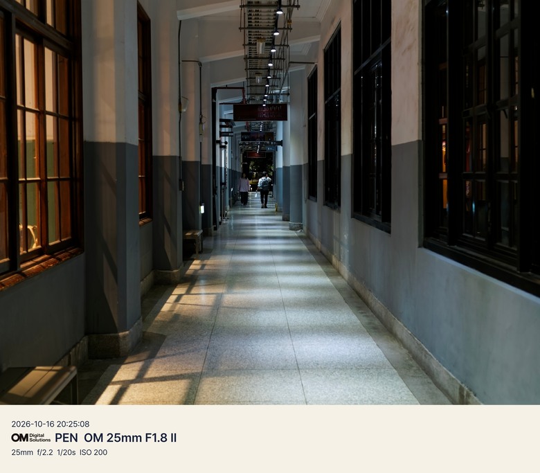 八斗子漁港、華山＆松菸文創園區夜晚散策｜OM SYSTEM PEN 隨手拍紀錄