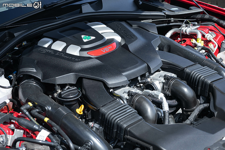 Alfa Romeo Giulia Quadrifoglio 試駕|享受駕馭樂趣就是這麼簡單!
